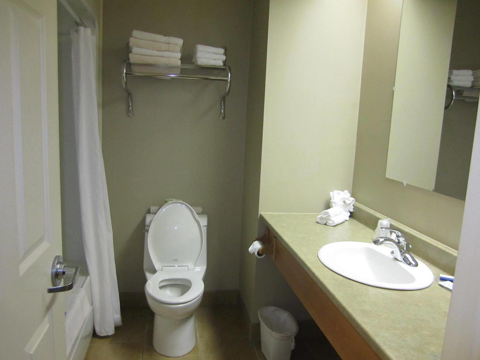 Auberge Bouctouche Inn & Suites Kültér fotó